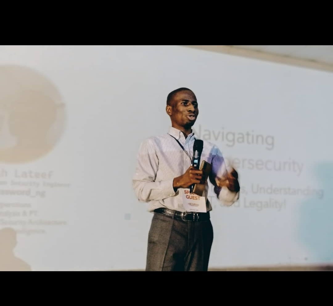 shafiihamidu's tweet photo. The lady hacker @CyberWura mesmerised her audience by sharing real life experiences. Then, @password_ng the founder of @cyberplural took us through some tips for becoming a successful cyberpreneur.

 #MinnaCyberMeetUp https://t.co/5OBkTGSjPz