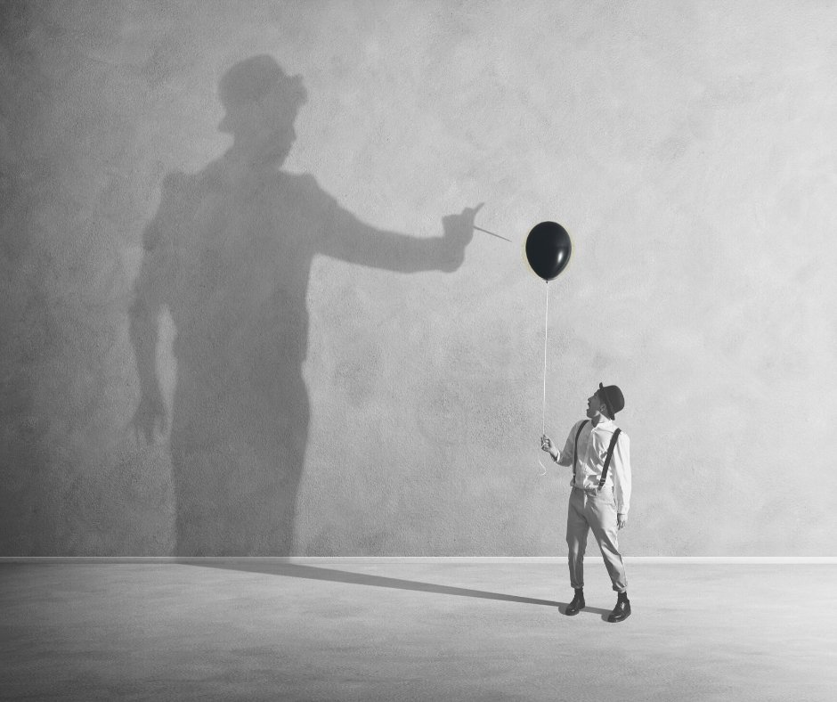 alejodorowsky's tweet photo. No vivamos agrandando la sombra de las cosas pequeñas. https://t.co/ThvExGN5Ia