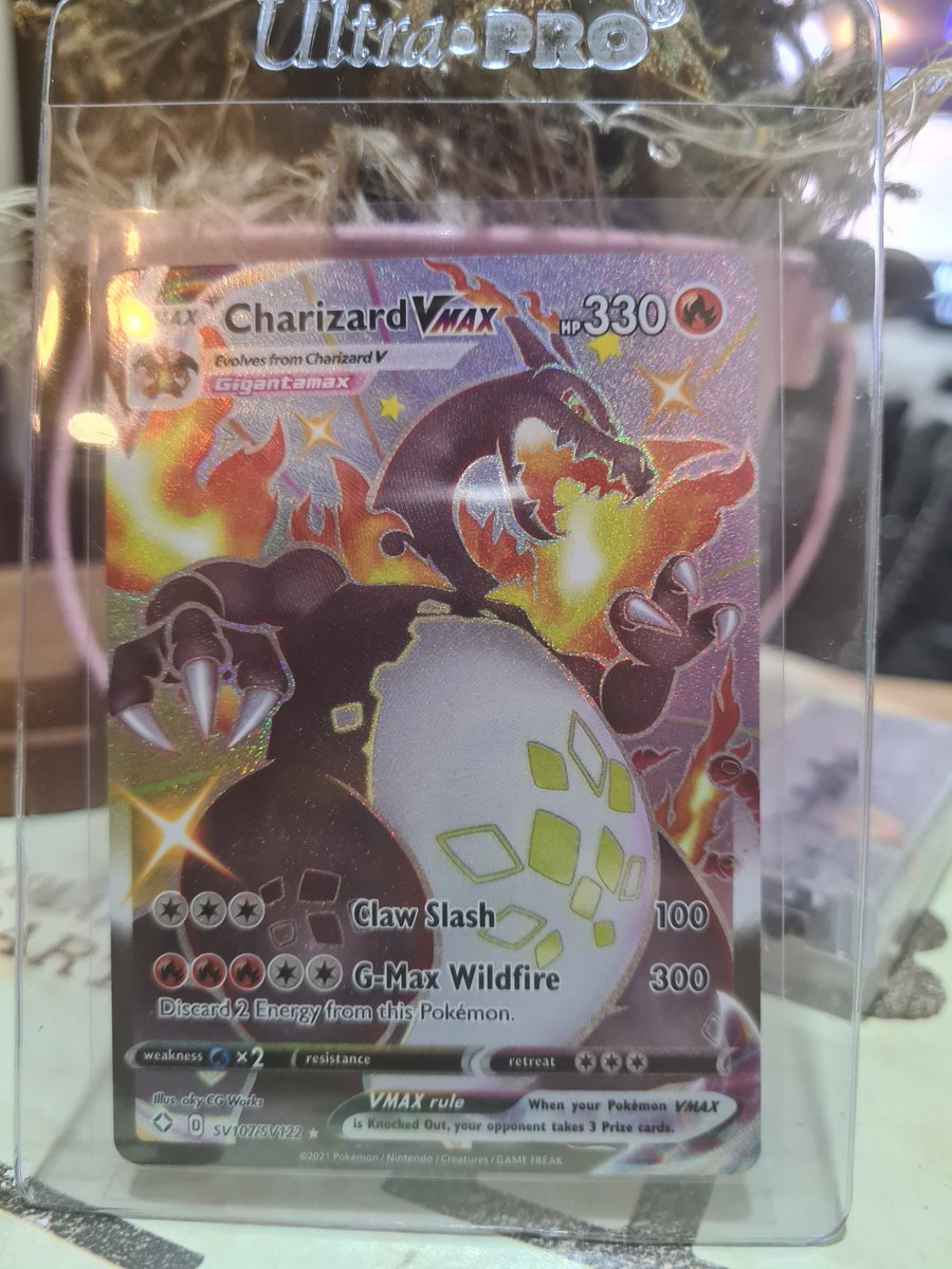 Barikjik's tweet photo. My 2nd Shiny Charizard VMax. This time from an ETB. My pull rate for shiny zard is 🔥🔥🔥. 2 zards from a Pikachu V, Crobat Premium & ET box.
#pokemon #pokemonph #pokemontcg #pokemontcgph #shinycharizardvmax #ShiningFates #blessed 🤣🤣🤣🤣 https://t.co/ErdKKCq6W4