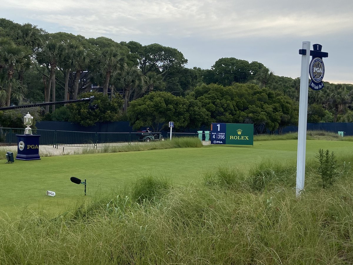 sirbaughFE3's tweet photo. Beautiful Sunday start! #PGAChamp https://t.co/kZo5TYeU5A