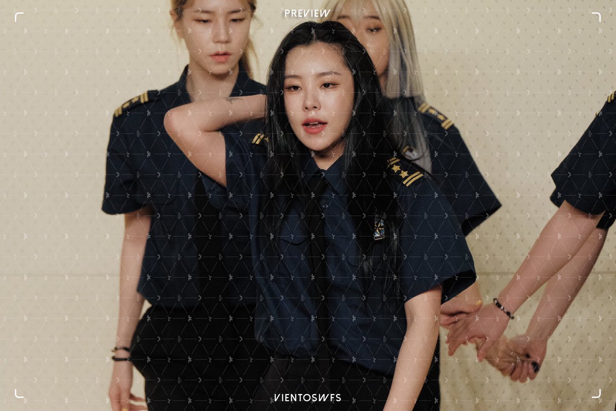 vientoswfs's tweet photo. 210523 PREVIEW 

missed u ☹️🥺

#휘인 #WHEEIN
#마마무 #MAMAMOO https://t.co/rlpsknxtRw