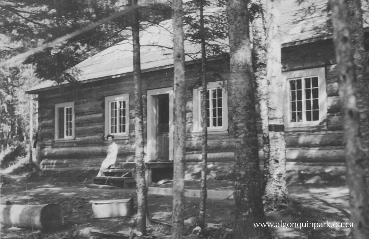 On this day in 1936 a student at #UofT set out to interview #anglers about their #fishing on Lake Opeongo. This was the start of 85 years of #research at the Harkness Laboratory of Fisheries Research in Algonquin Park! facebook.com/TheFriendsofAl…
#AlgonquinPark #Ontario #Canada #fish