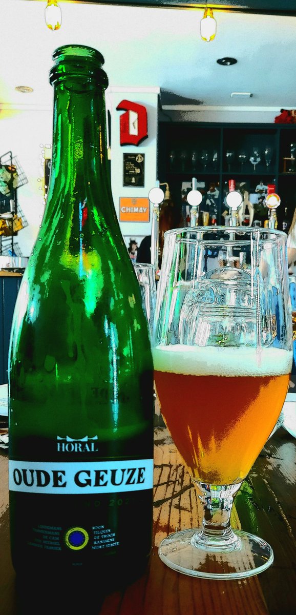 TripelbC's tweet photo. New to our specials menu is the 2021 edition of HORALs Megablend - a blend of young & old lambic from all HORAL members (Boon, De Oude Cam, De Troch, Hanssens, Tilquin, Lambiek Fabriek, Lindemans, Mort Subite, Oud Beersel & Timmermans).
#lambic #geuze #gueuze #horal #megablend https://t.co/iJUlCcIUSd
