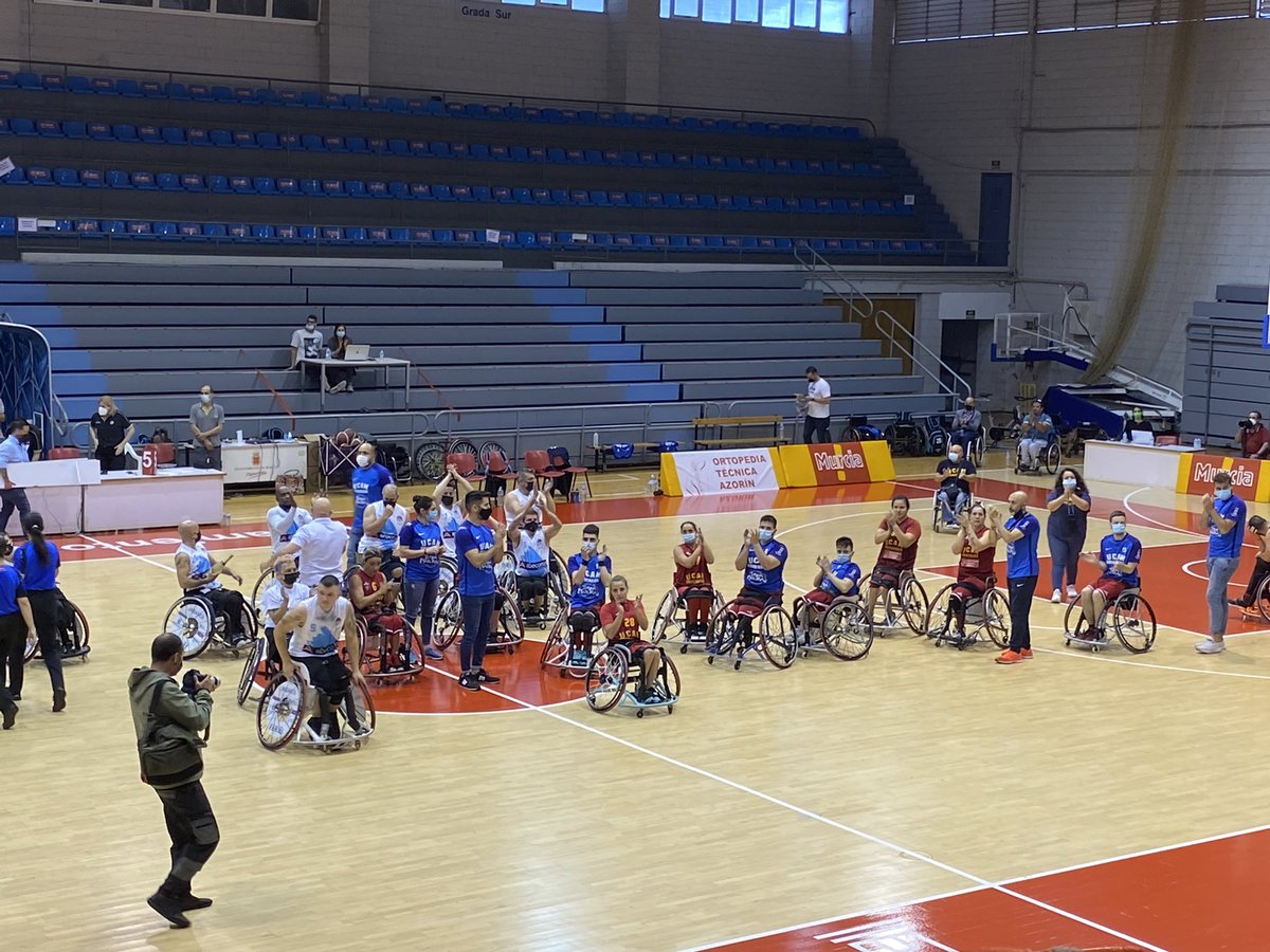 Anibal_Deportes's tweet photo. #FinalFourBSR Ascenso a División de Honor en #Murcia
@UCAMMURCIABSR - 54
@ABasketmi - 72 Deportividad y fair play ante todo https://t.co/9nvjOCZNJK