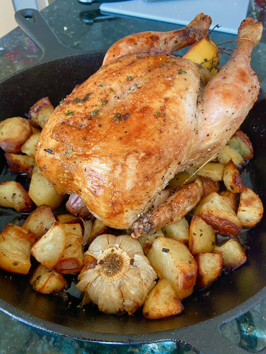 SandyTunMD's tweet image. I’m still working on perfecting my take on the #jacquespepin &amp;amp; #thomaskeller (@FrenchLaundryCo) classic roast chicken... but I’m slowly getting better at it. Yesterday was my best one to date. It was beautiful &amp;amp; delicious ❤️. 👩🏻‍⚕️👩🏻‍🍳