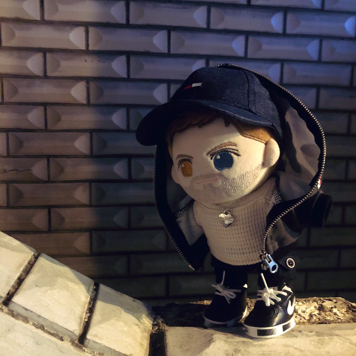 기분전환 밤산책🖤

모자 <a href="/somcloud_store/">구릉구릉잡화점☁️</a>
후드집업 <a href="/Dream_clothe/">Dream 클로젯</a> 
니트 <a href="/mak_closet/">막내옷장</a> 
목걸이 @mytianmimi
바지 <a href="/bubbletea_dgnb7/">⭐버블티 옷장⭐</a>
신발 #타오바오

#토둥이 #솜일리룩 #아솜이네