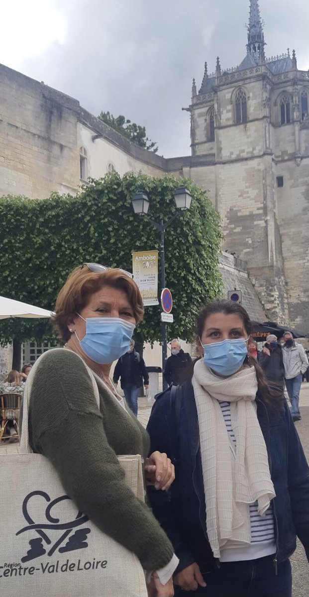 ClaudeGreff's tweet image. A fond sur le marché d’Amboise pour soutenir @N_Forissier #Amboise #regionales2021