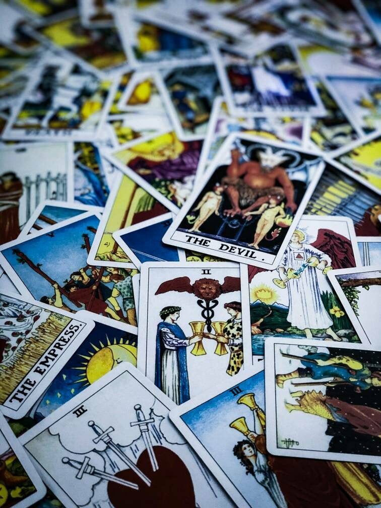 MysticLetsey's tweet photo. Excited to share the latest addition to my #etsy shop: Am I being lied too #tarotreading #emailreading #tarot https://t.co/rrKkbYVfFW https://t.co/YxOrzM8xSj