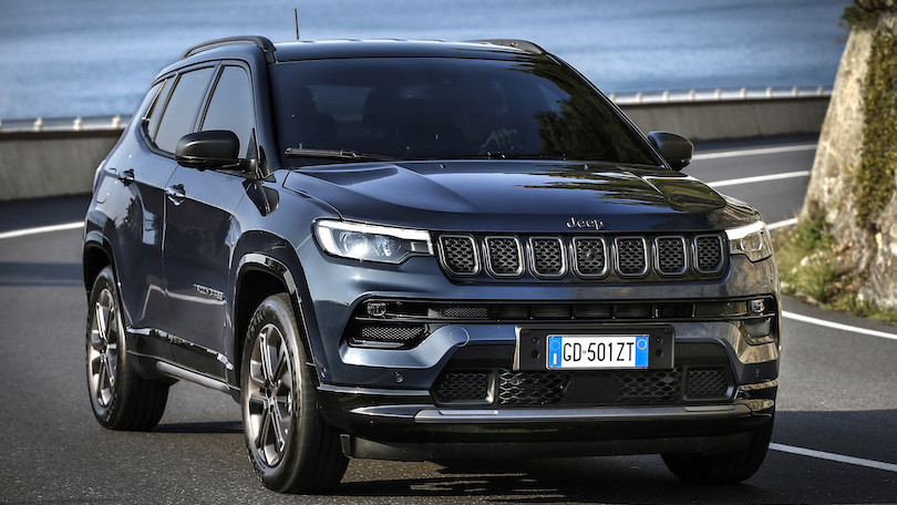 Testdriver_'s tweet image. Sempre top #tg2motori!! #mclaren e #jeep!! Più le super prove di #giacovazzo con #bmw e #kento @LeitnerMaria