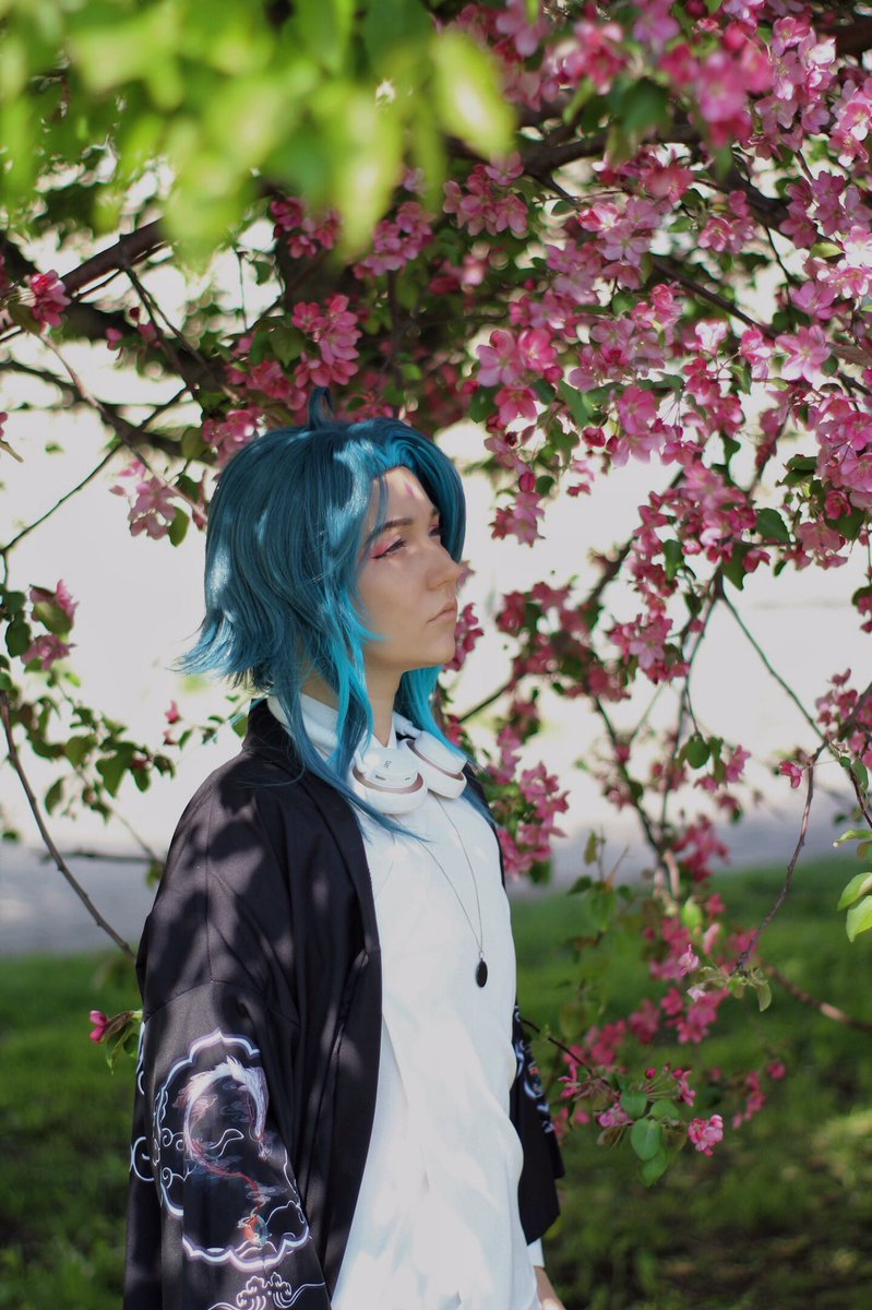 Rip_Mouri's tweet photo. Внезапно Сяо ~
#Genshin_Impact #GenshinImpactcosplay #xiao #genshin https://t.co/lkK87nYp9j