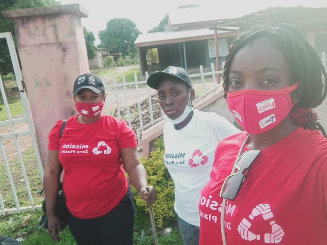 dheenylkhair's tweet image. The #MissionZeroPlastic Initiative is proudly sponsored by the #CocaColaFoundation @TheCocaColaCo and implemented by @areai4africa @EcowarriorsNG 

#GreenSallahCleanup
#IsOurFight
#MissionZeroPlastic
#AreaixTCCF