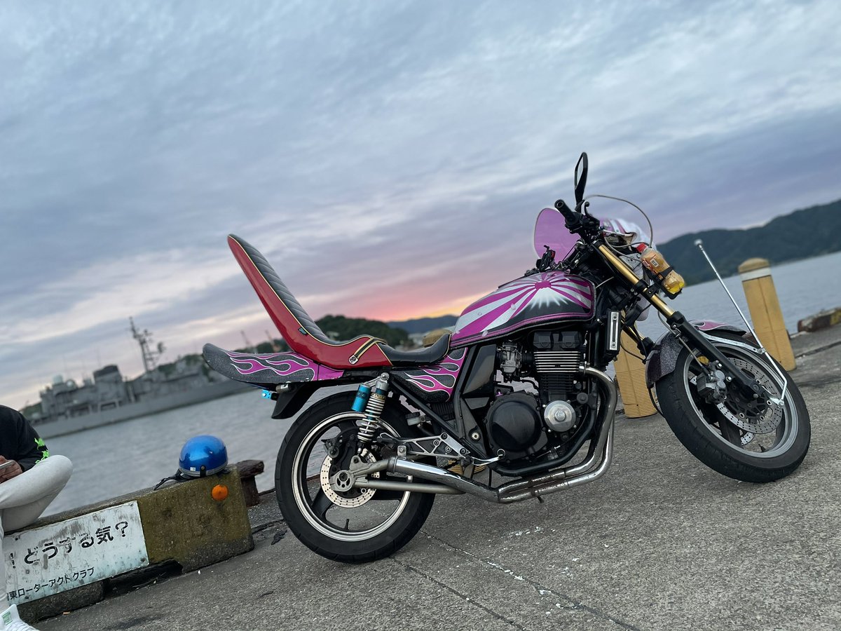 agtpmjgt's tweet photo. zrx400売ります
#zrx400
#zrx400売ります
#xjr興味あります https://t.co/p01jiBlDZV