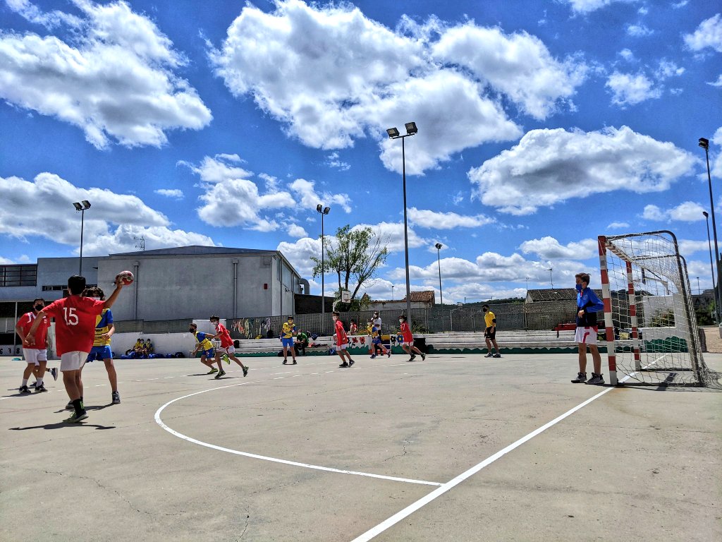 DeportesDip_Va's tweet photo. Balonmano

Finalizan los partidos de Categoría Alevín:

Alevín Femenino
@BMTierraPinares "A" 8 - 8 @BMTierraPinares "B"

Alevín Mixto:
@CBMTudela 11 - 21 @BMTierraPinares "A"
@BMTierraPinares "B" 20 - 5 @CBVdC 

Con @deportesdipu , @Dip_Va  y @atlvalladolid https://t.co/JfnHeKtl3B
