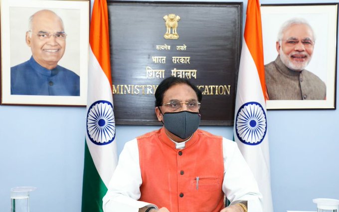 DDNewslive's tweet photo. Meeting with other states on Class 12th board exams was fruitful as we received valuable suggestions. I have requested the State Govts to send their suggestions by 25th May: Education Minister @DrRPNishank https://t.co/pLuh9JRZAO