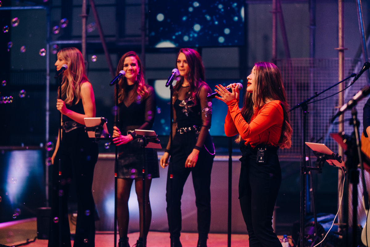 What a fantastic performance by Voice of Holland contestant Hanin yesterday. Take a look at some snaps of her performance. Give her some love in the comments below.

Photo credits: Gaby Jongenelen

eurovisionvillage.com

#EurovisionVillage #EurovisionVillage2021