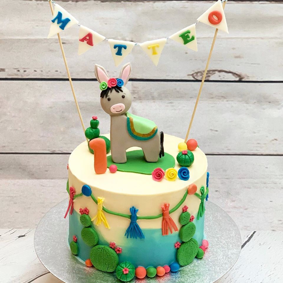 C For Cakes All The Cakes We Make Are 100 Edible Even The Name Bunting Cakemarkers Instacake Cakeofinstagram Cakebunting Fondantcake Birthdaycake Wimbledonchurchhall Wimbledon Drawoncakes Mexicanparty Kidsparty Cakedesigns