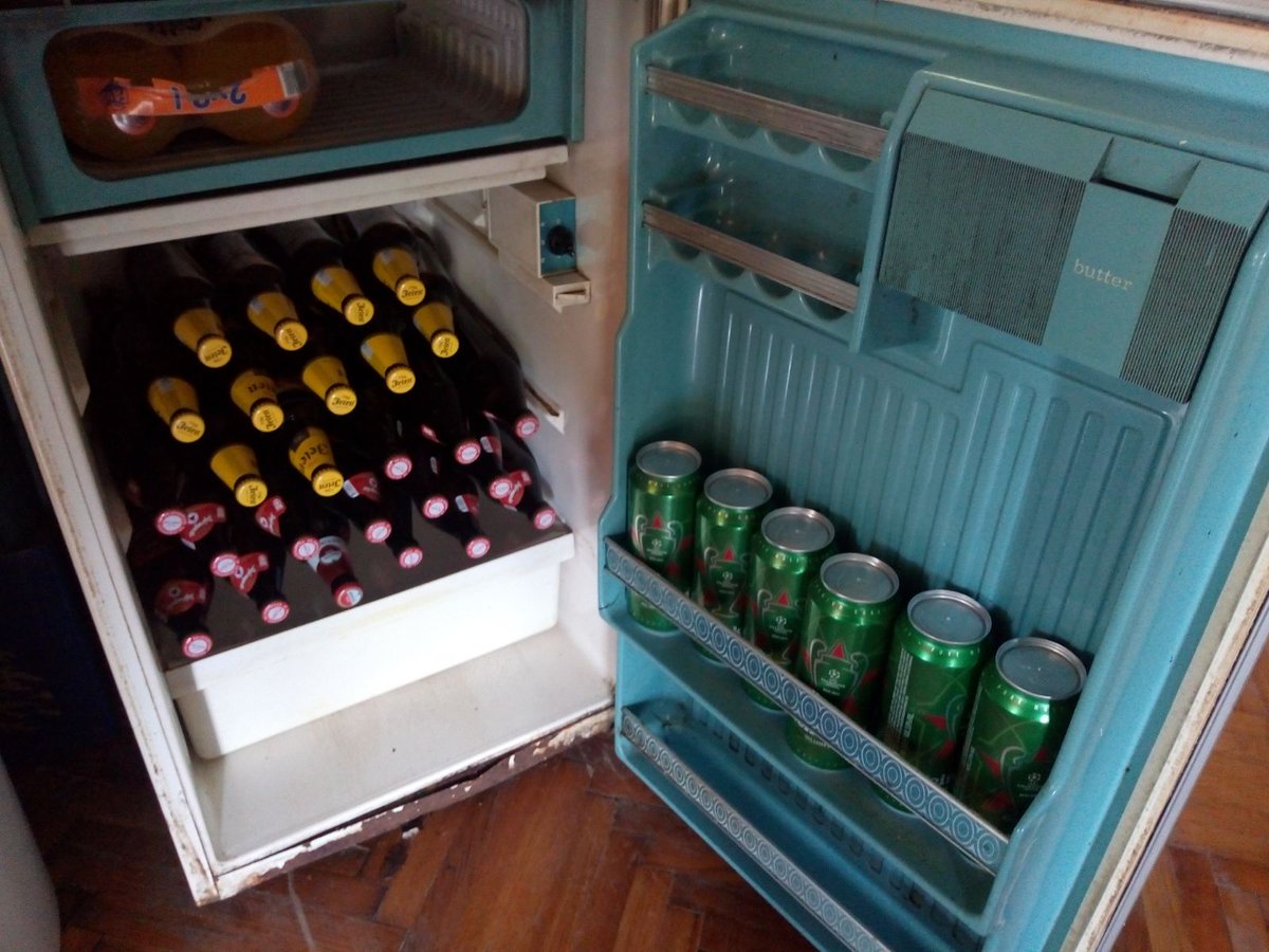 LekicSrdjan's tweet photo. Hello @OfficialFPL and @premierleague. This is how Serbs are expecting the last round of the @premierleague and the deadline of the @OfficialFPL With beer, @Heineken, and roasted pork. This is a small part of "1st. FPL 13. Maj" and "2.nd FPL 13. Maj". Symbolic prize presented! https://t.co/SawSnjoibE
