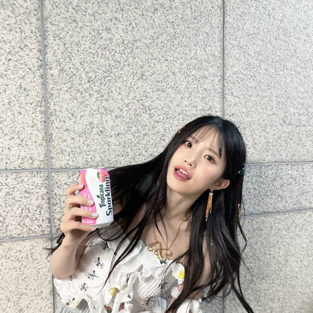 hayongfromis's tweet photo. Here are the long waited photos of mine, Flovers!! 📸 https://t.co/Vb00bPsl8X