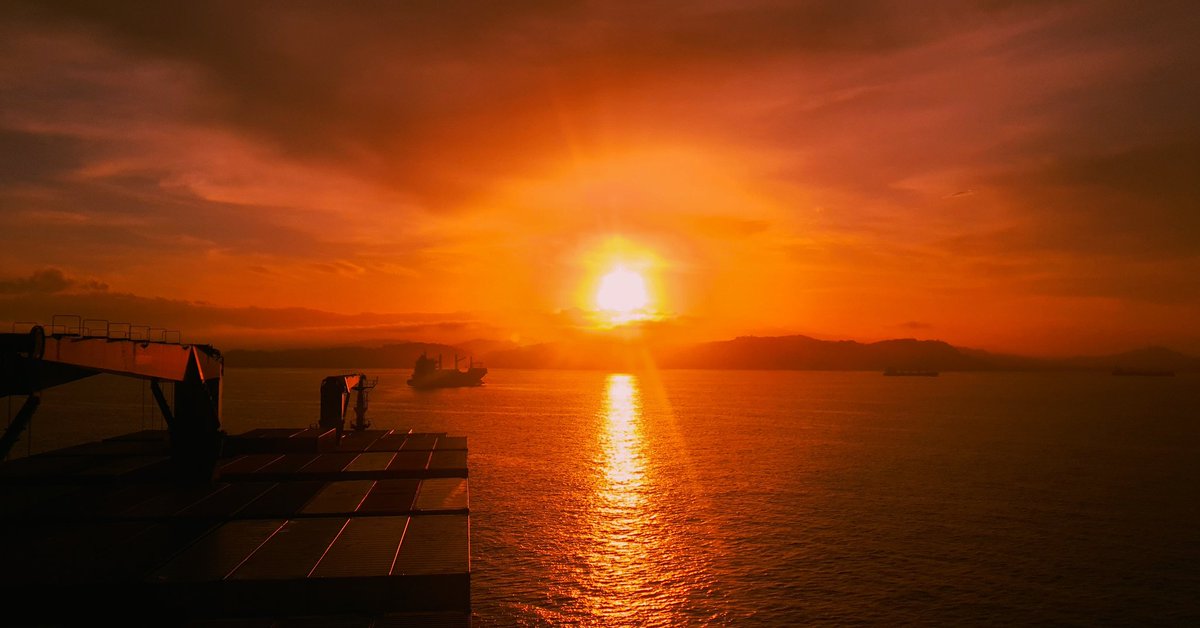hirawp's tweet photo. day 2- late post, pls suggest or comments about the pics.... #photography #camera #costarica #view #sun #colourgrading https://t.co/YNAC0xn020