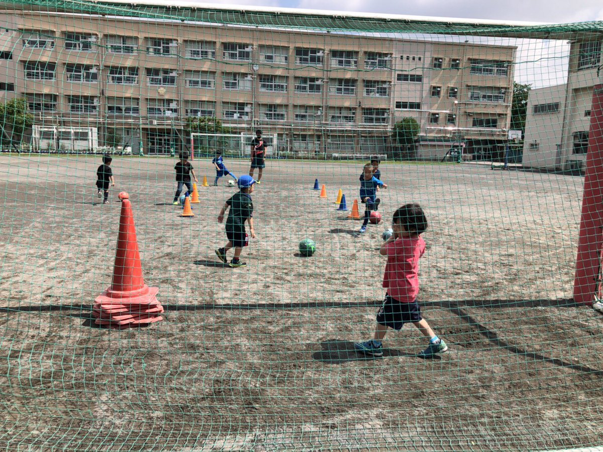 しらとり台fc 横浜市青葉区しらとり台 幼稚園サッカー つつじが丘小学校 本日の体験会ご参加有難うございました 実際にやる練習メニューをこなして頑張ってましたね またサッカーしようぜ