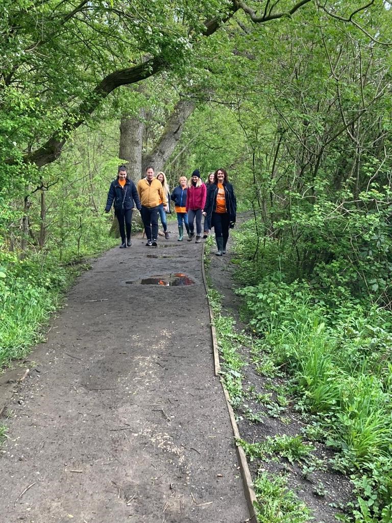 IsonHarrison's tweet photo. Our #Walkshire walk this weekend has been a scenic trek around Worsbrough Mill &amp; Country Park, which has also been part of our fundraising for @BarnsleyHospice to raise as many £ as possible. 

Here's our Barnsley branch + their families enjoying the local walk👍

@Welcome2Yorks https://t.co/utnv1nihRp
