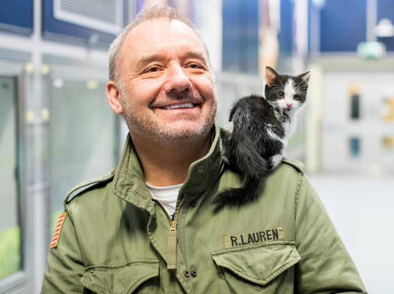 Happy birthday bob mortimer i hope we get many more anecdotes and stories to enjoy <3 