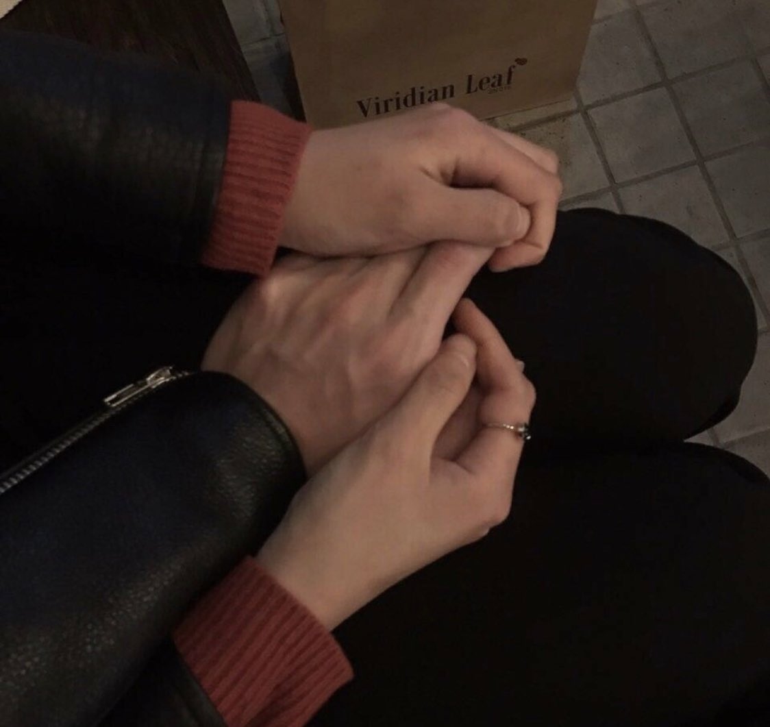 itfeelquotes's tweet photo. อยากมีแฟนมือใหญ่ๆ 
เหมือนจับอุ้งเท้าหมี 🐻 https://t.co/f6WPJu8fIr