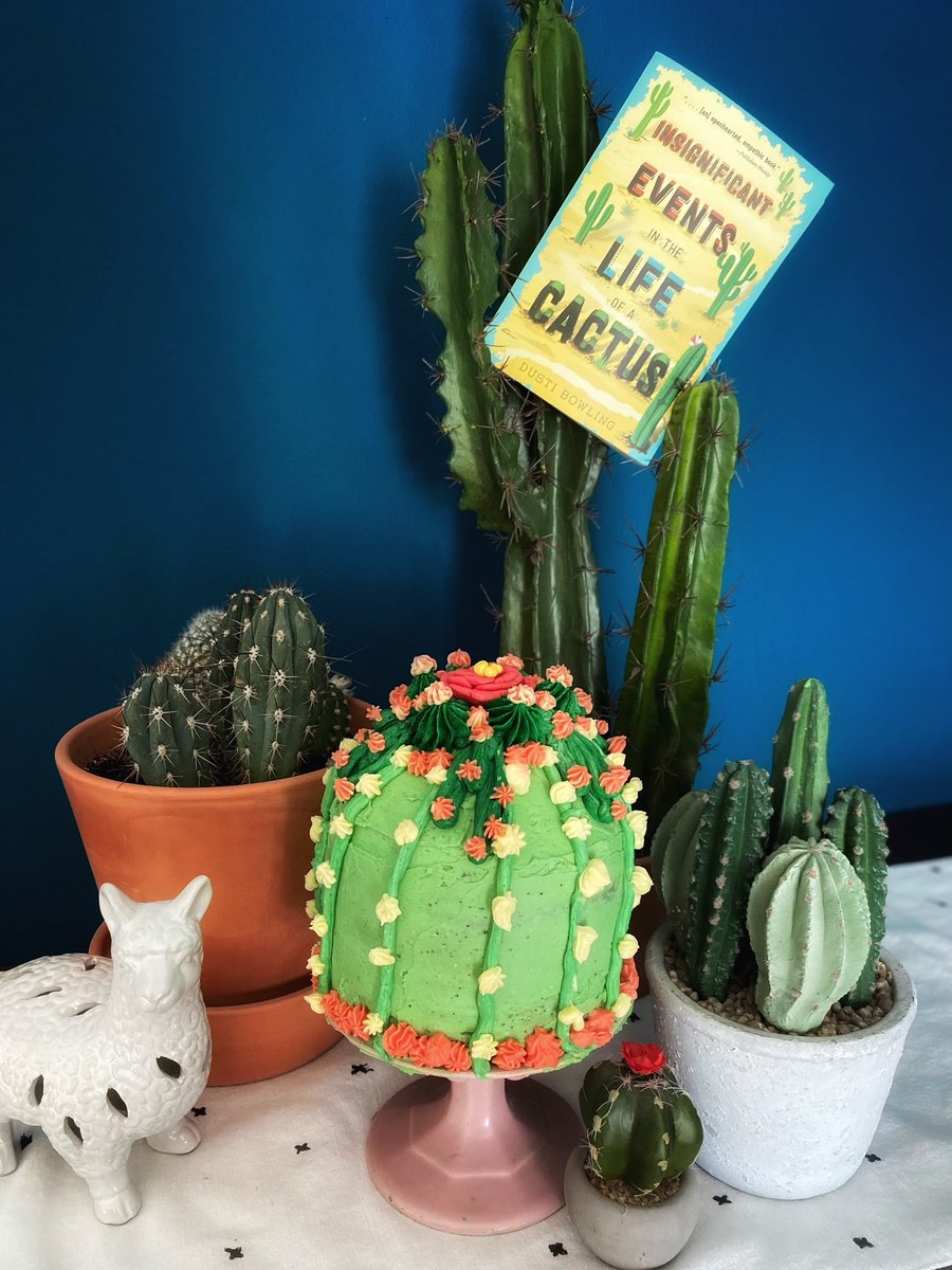 Mary Lawson tweet media