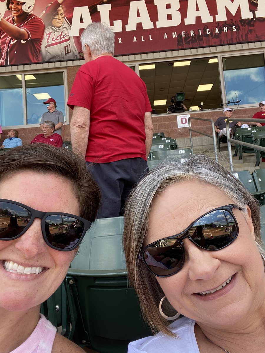 Bamamegs's tweet photo. #NCAASoftball #ncaasb ROLL TIDE! https://t.co/cv8ELK5yD9
