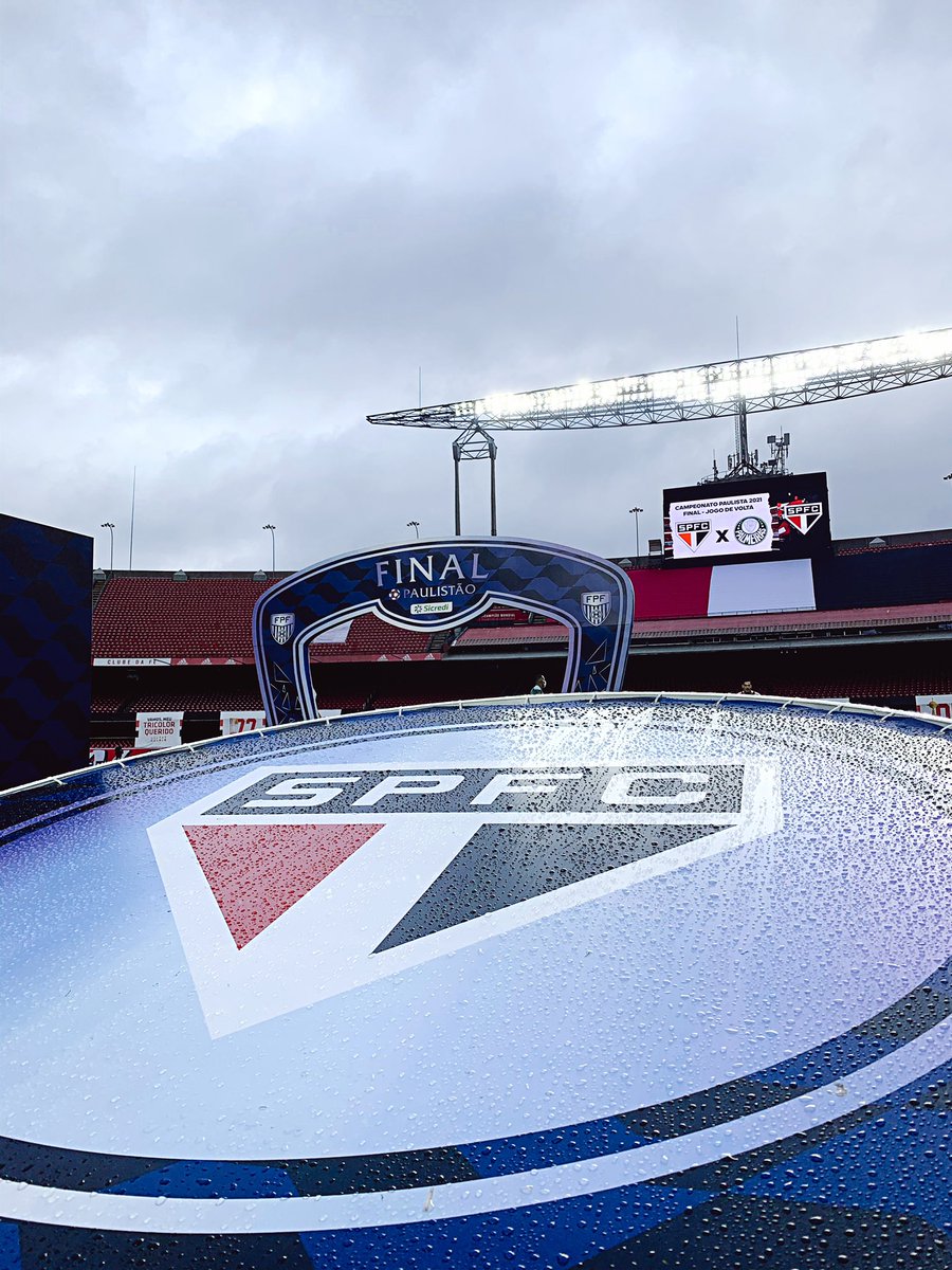 SaoPauloFC's tweet photo. ⏳ 

#ChoqueReiFinal 
#VamosSãoPaulo 🇾🇪 https://t.co/eShl4EYqOB