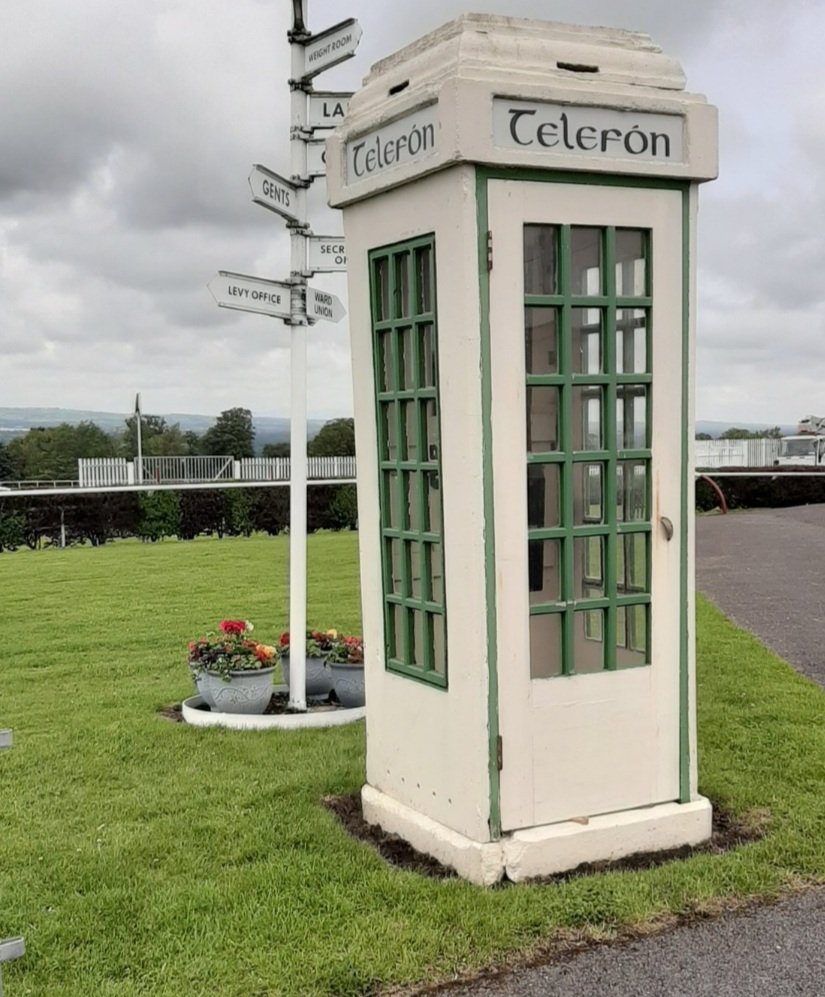 BellewstownRace's tweet photo. All of us on the hill are saddened to hear of the passing of racing legend Barney Curley. His name along with this phone box are an integral part of our history on the hill. Condolences to his family and friends. #barneycurley #Bellewstown #irishracing https://t.co/InMx7OAqXn