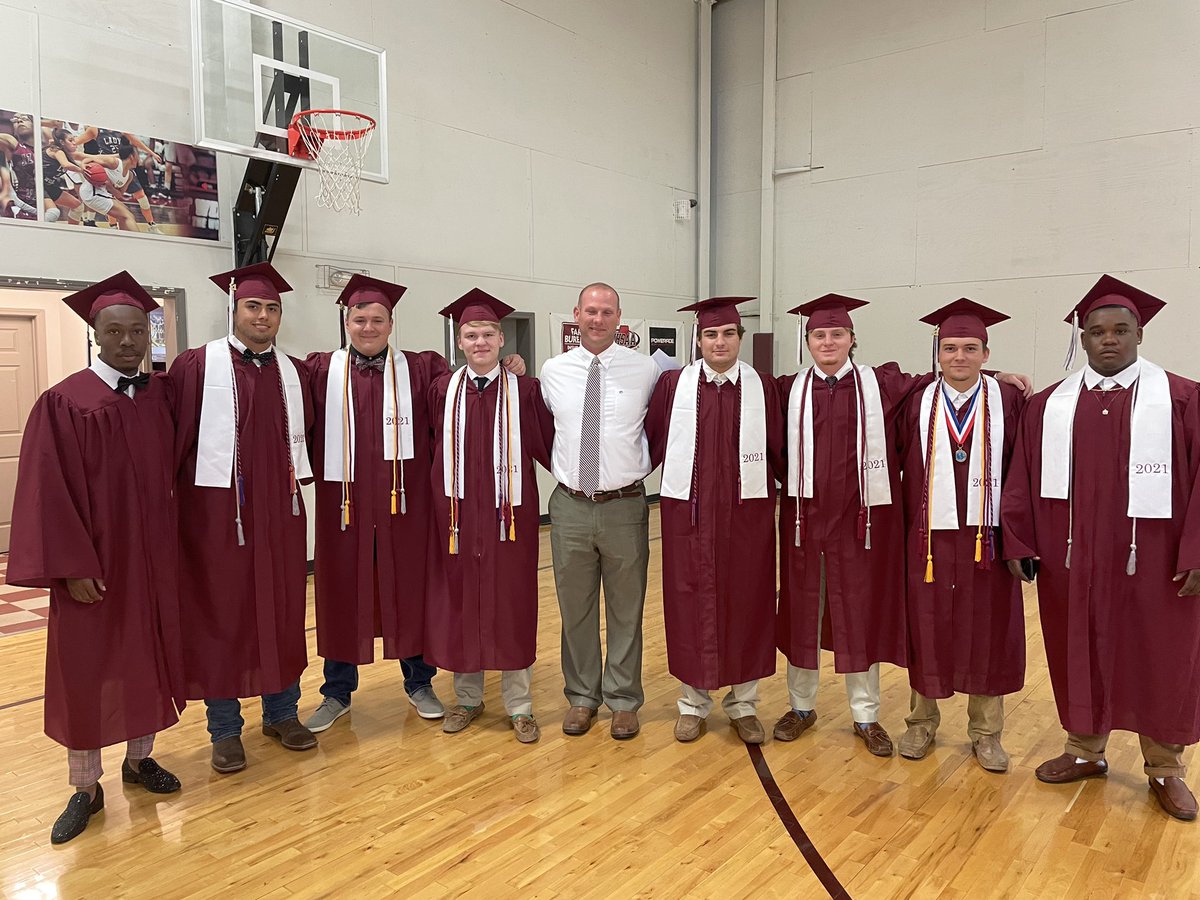 RPCoach21's tweet photo. Very proud of these 8 Wolverines. Thank you for All you gave to me and East Webster 🏈. Good Luck as you take the next step. https://t.co/YCJaVAMLMD