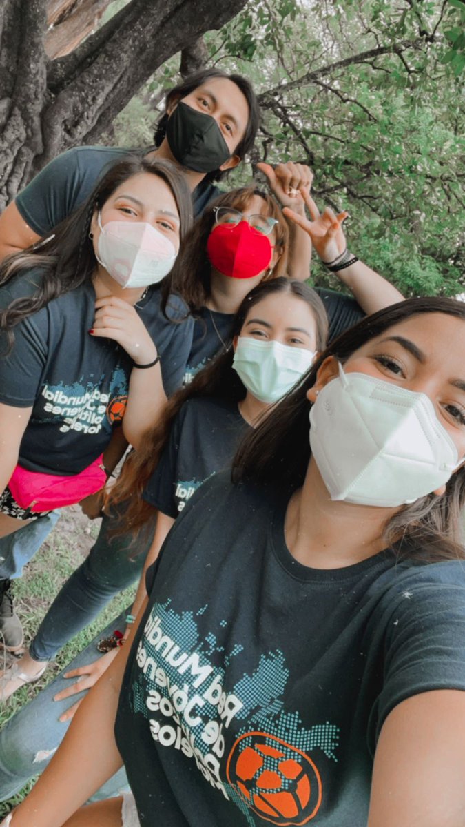 mabgslch's tweet photo. No saben lo padre que se siente encontrar gente así y ser parte de una gran familia.
@redpoliticosmor 🧡 https://t.co/fJsaRSTjtQ