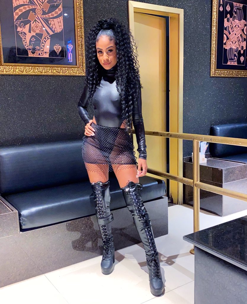 miiresr2's tweet photo. 🖤🔥 https://t.co/ZIaeqfCQFg