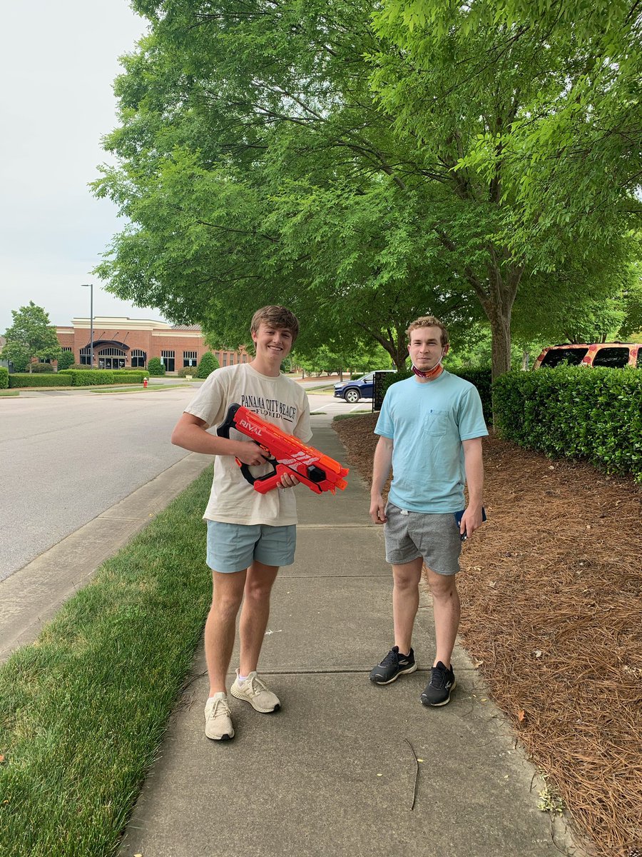 MILFHuntersNerf's tweet photo. 1-0 Kill from George Pegasus Durrett from yesterday. Let the second round begin. @gh_nerf #Fortnite https://t.co/WPbQjVO7KL