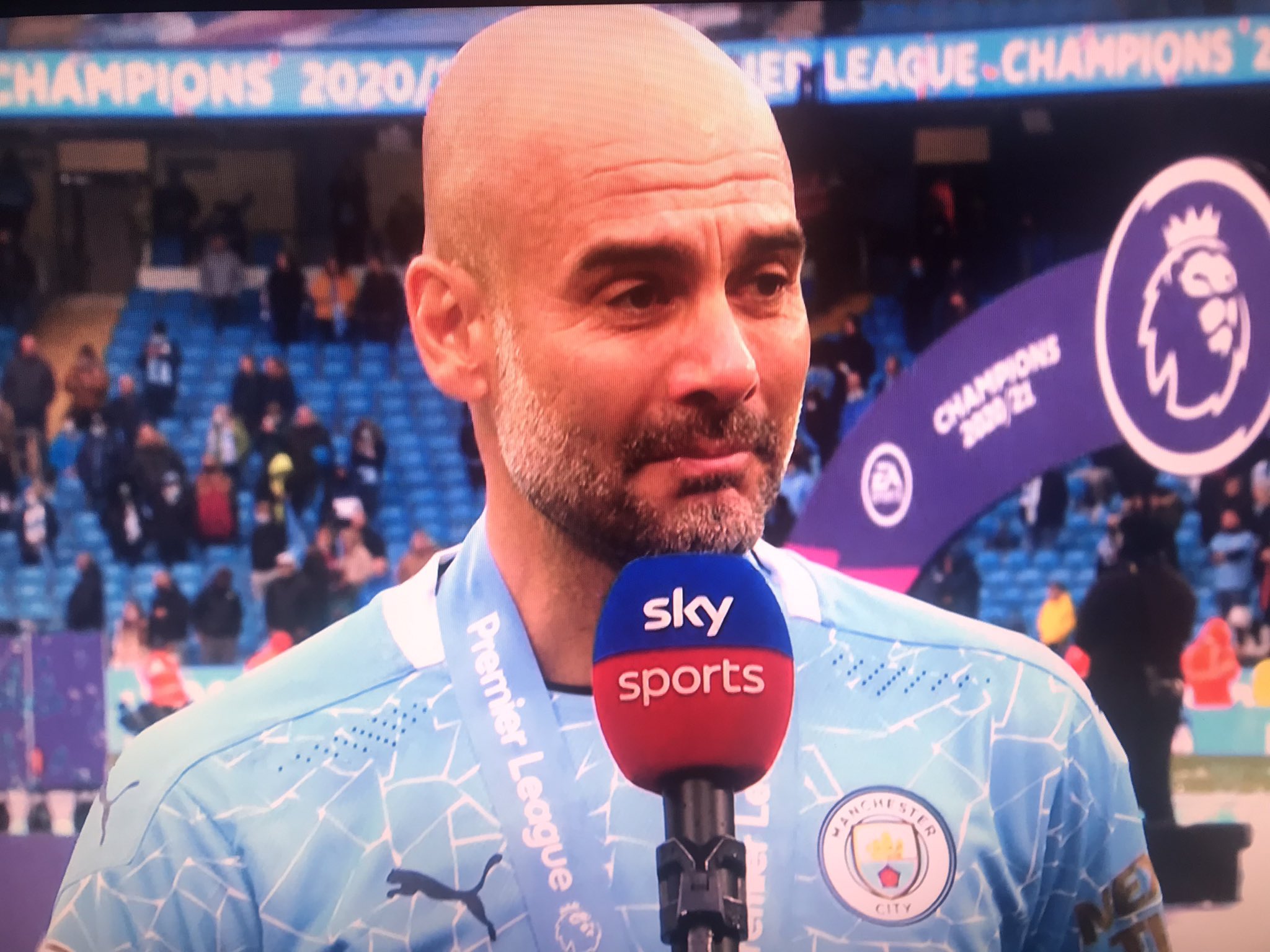 E2F2pOrWUAE65wi.jpg:large