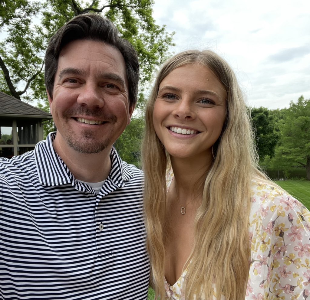JohnDaleAnnc's tweet photo. #GradPartyTour2021 with EKL Defender of the Year @jennaanderson_1 ππ€β½οΈπ
https://t.co/Te3qPzGwRj
