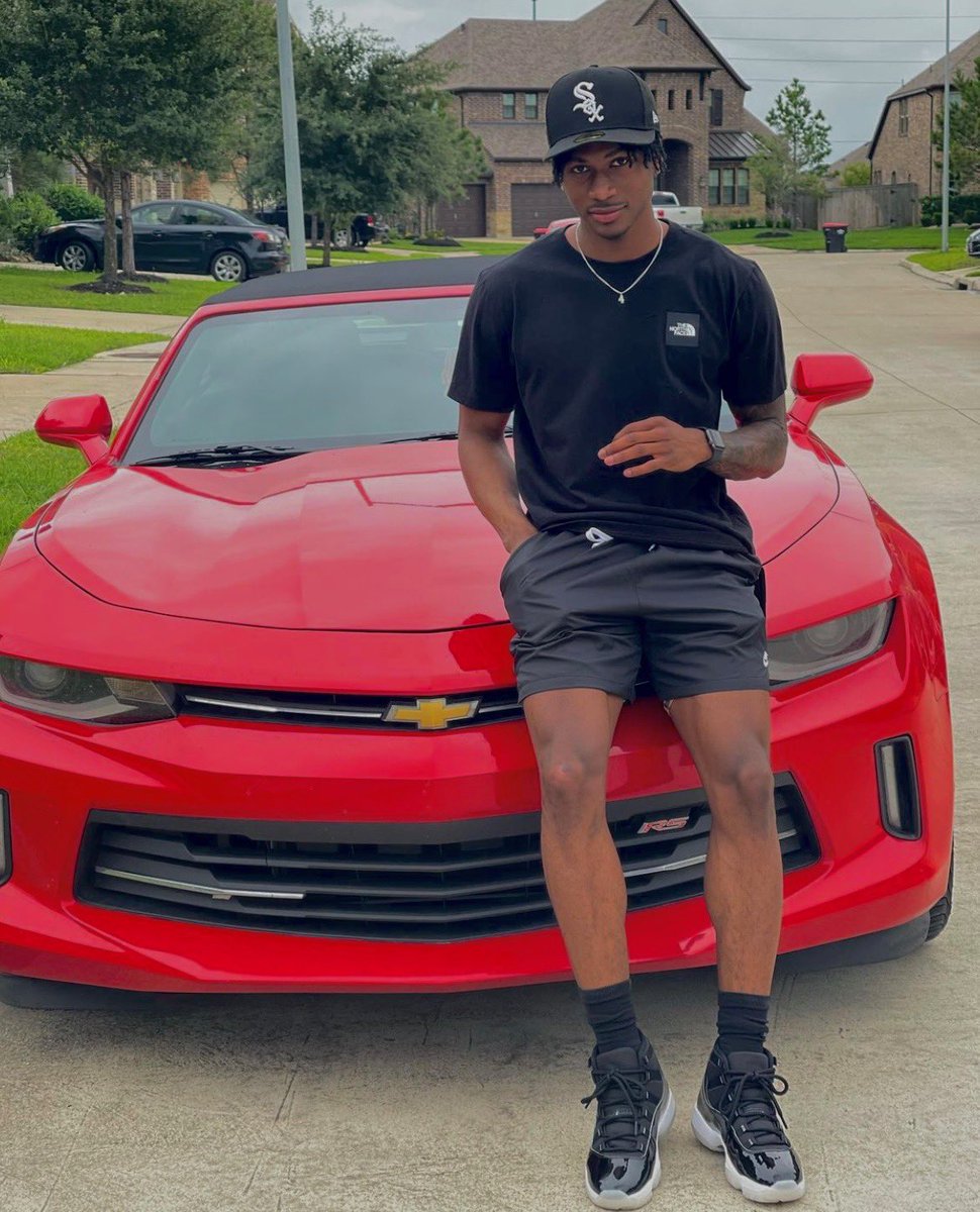 iamjestinporter's tweet photo. Young but i think different, I’m not slippin. https://t.co/cKHQMUbED7
