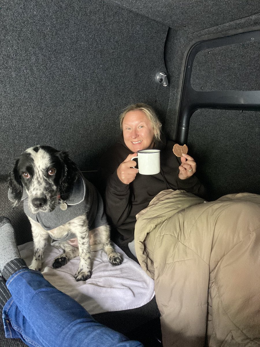 chrissy1981's tweet photo. Bought a van. Took it for a road trip. It rained! Didn’t care https://t.co/tBhdyKg3Ou