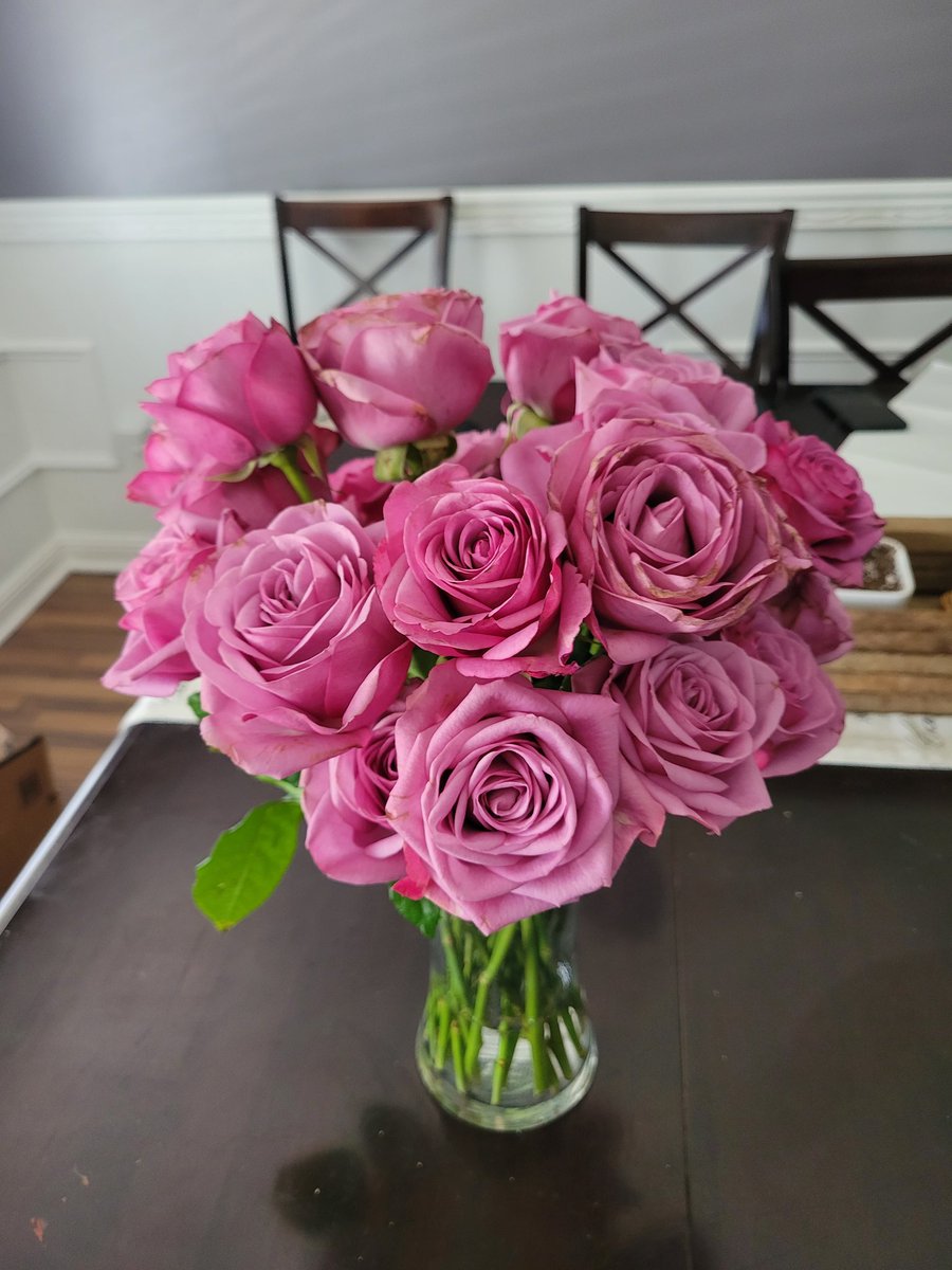 I have the best husband. He sent me beautiful flowers with an amazing note. Love you <a href="/CoachBivens/">Coach Bivens</a>