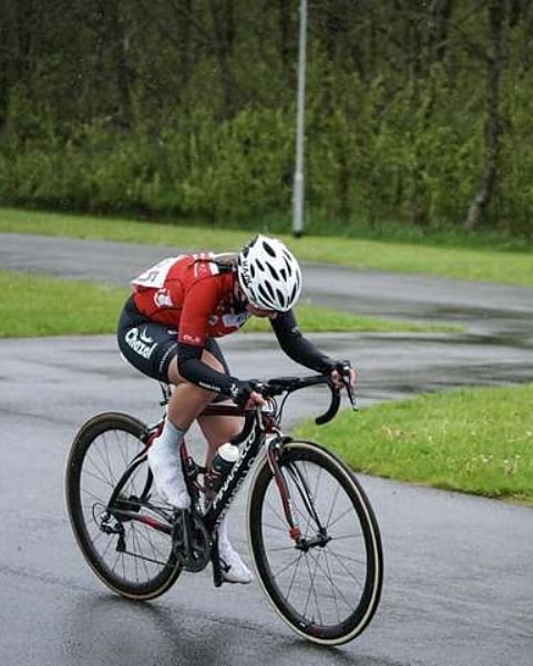 maisyvasic's tweet photo. First race of the year at a local 3/4 crit albeit a grim one😊Looking forward to getting out to France as soon as possible @DaveRaynerFund https://t.co/xZ0s7wKa02