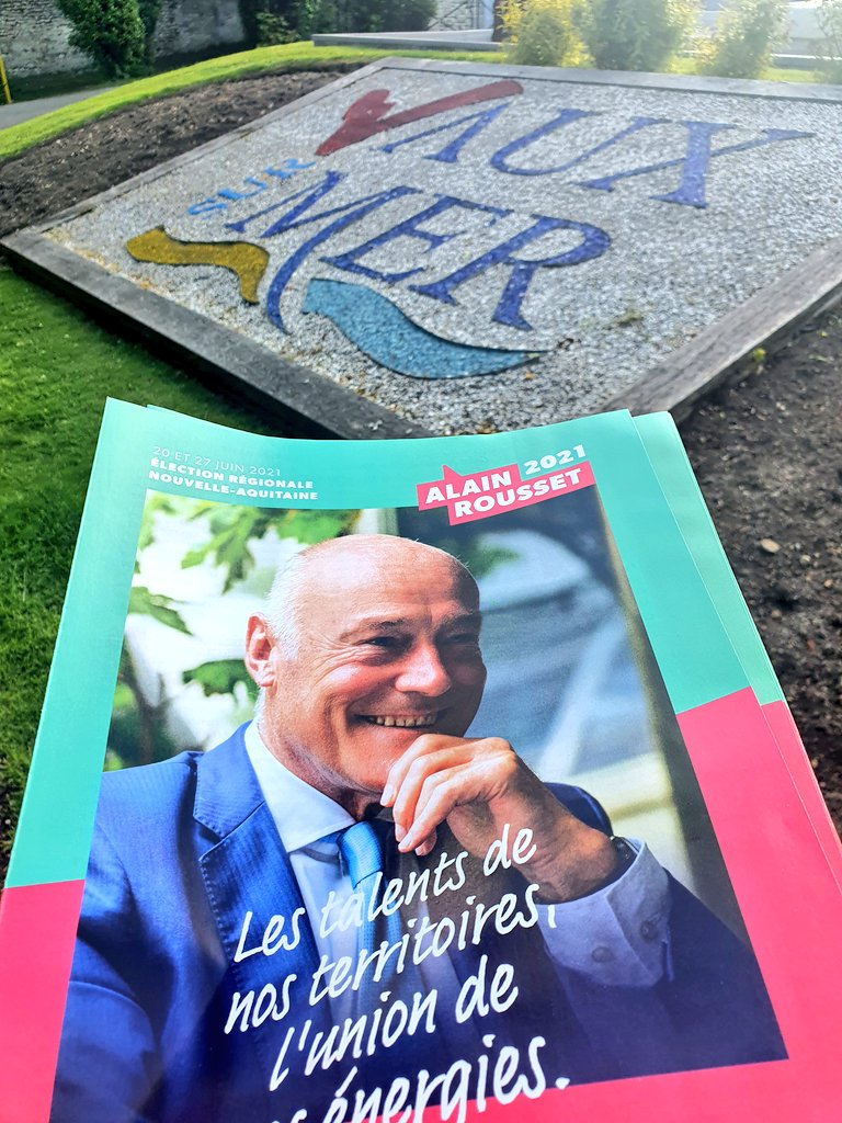 FlavienCartier's tweet photo. Même en week-end au bord de la #mer loin de la #Vienne nous avons distribuer la lettre d'@al_rousset à #VauxSurMer avec ma cousine 😉.
cc les copains @17avecARousset 😉
#Rousset2021 #AR2021 #NosTerritoires #NosEnergies #regionales2021 #NouvelleAquitaine https://t.co/26wMCV1bxJ