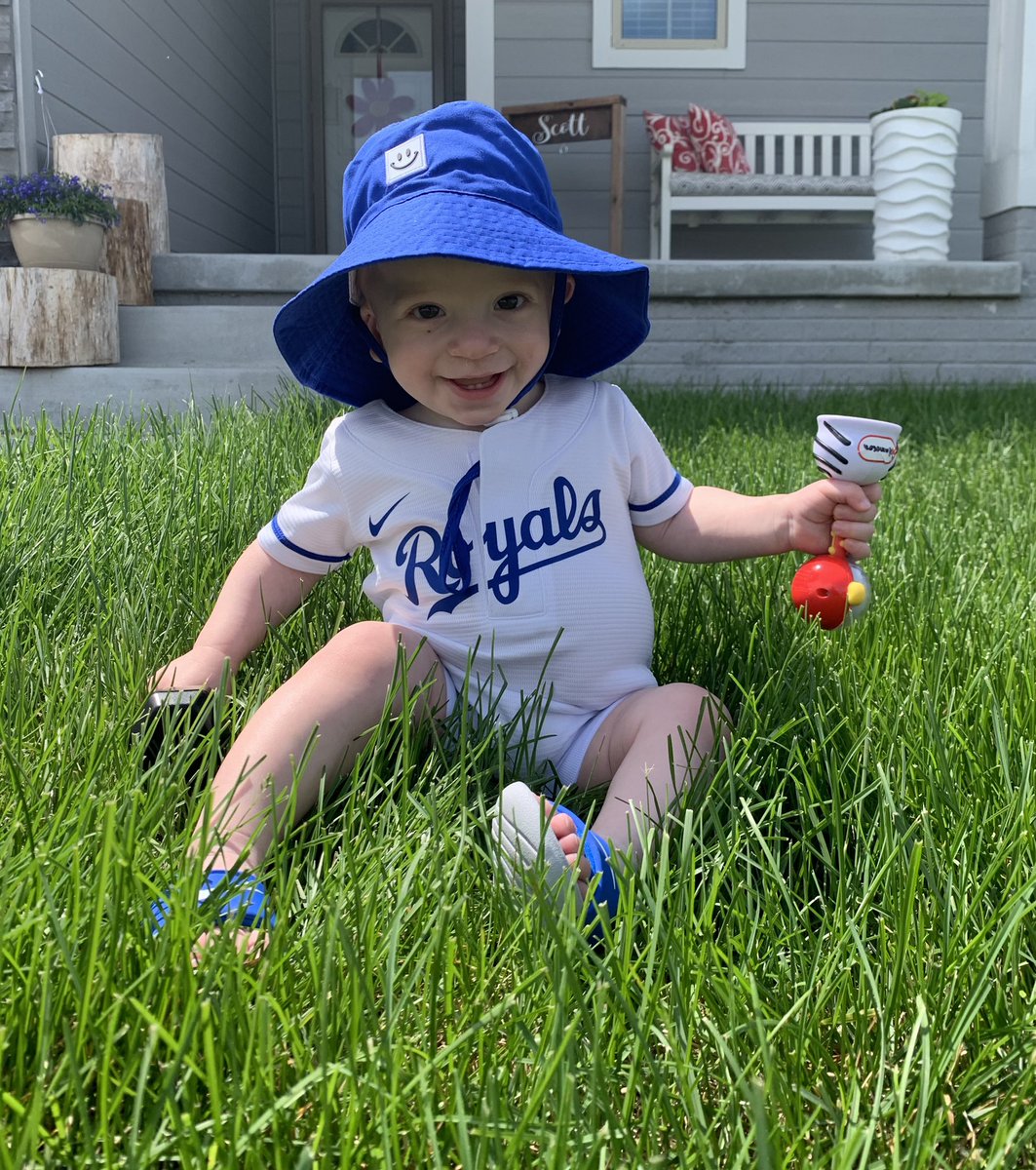 elle_bell12's tweet photo. @Royals #foreverroyal https://t.co/9J17BYbc5h