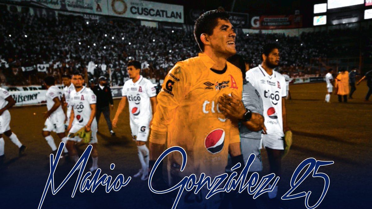 Cuando el llegó nos preguntamos todos ¿porque lo trajeron? ¿Porque no trajeron otro extranjero?

Contra Motagua no confiábamos en el.. y nos cayó la boca a todos! 

Ayer decíamos "Mario no tiene experiencia en penales"... y si.. nos volvió a callar la boca!
Gracias Mario! 🙏🅰️💙