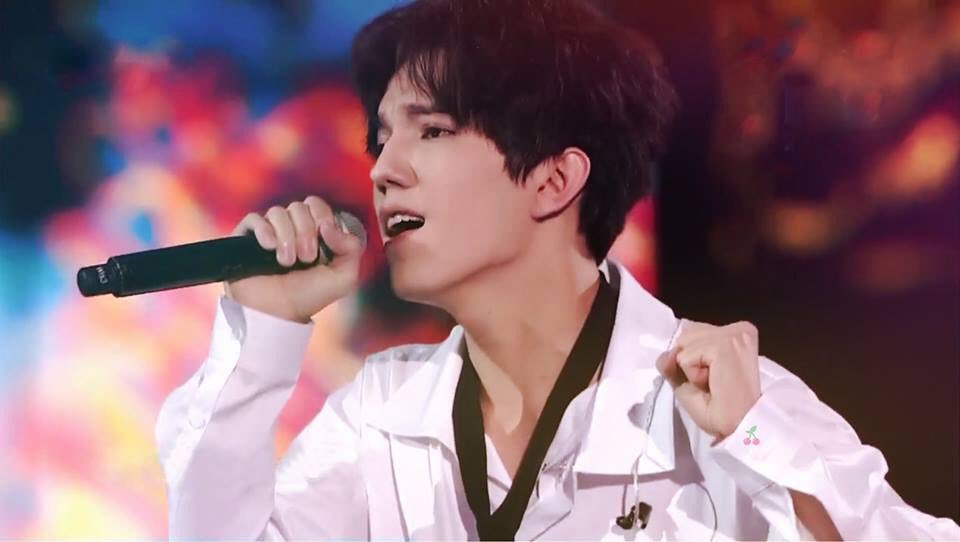 Daniell19500519's tweet photo. @Dimash_DKIFC @dimash_official UNITED FOR DIMASH 
WE LOVE YOU DIMASH #HappyBirthdayDimash    #HappyDimashDay     #dimashbirthday2021 https://t.co/iWqu6qNWWf
