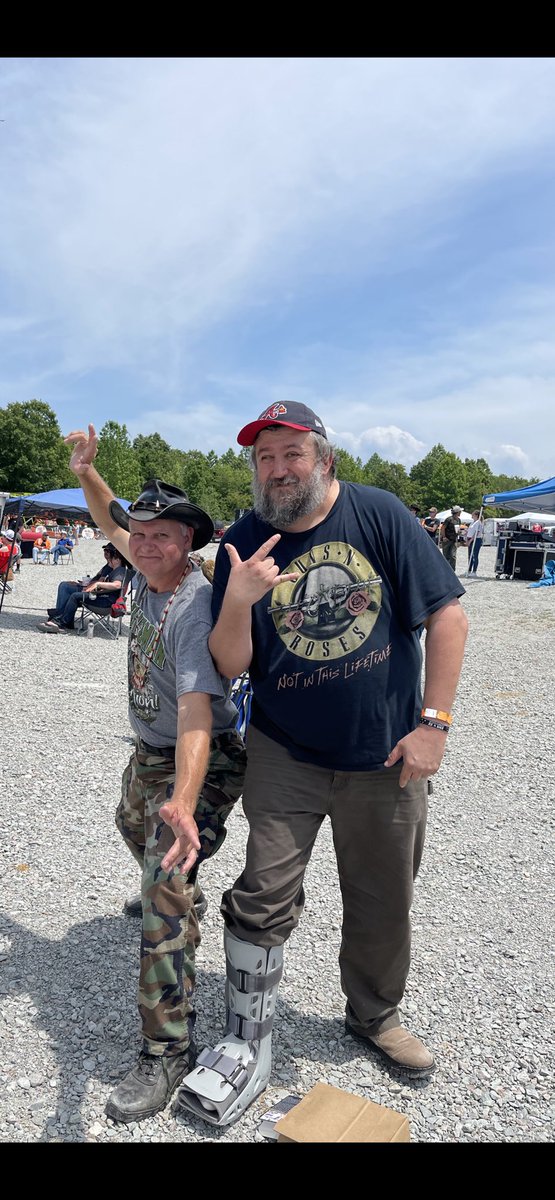 ChrisFr68009083's tweet photo. It was a pleasure meeting you yesterday, @turtleyaya. I have been a fan of yours for many years. Look forward to seeing you again down the road #bosextravaganzaontheroad #birdsongdrivein #yayaya https://t.co/0vy58rDaNS
