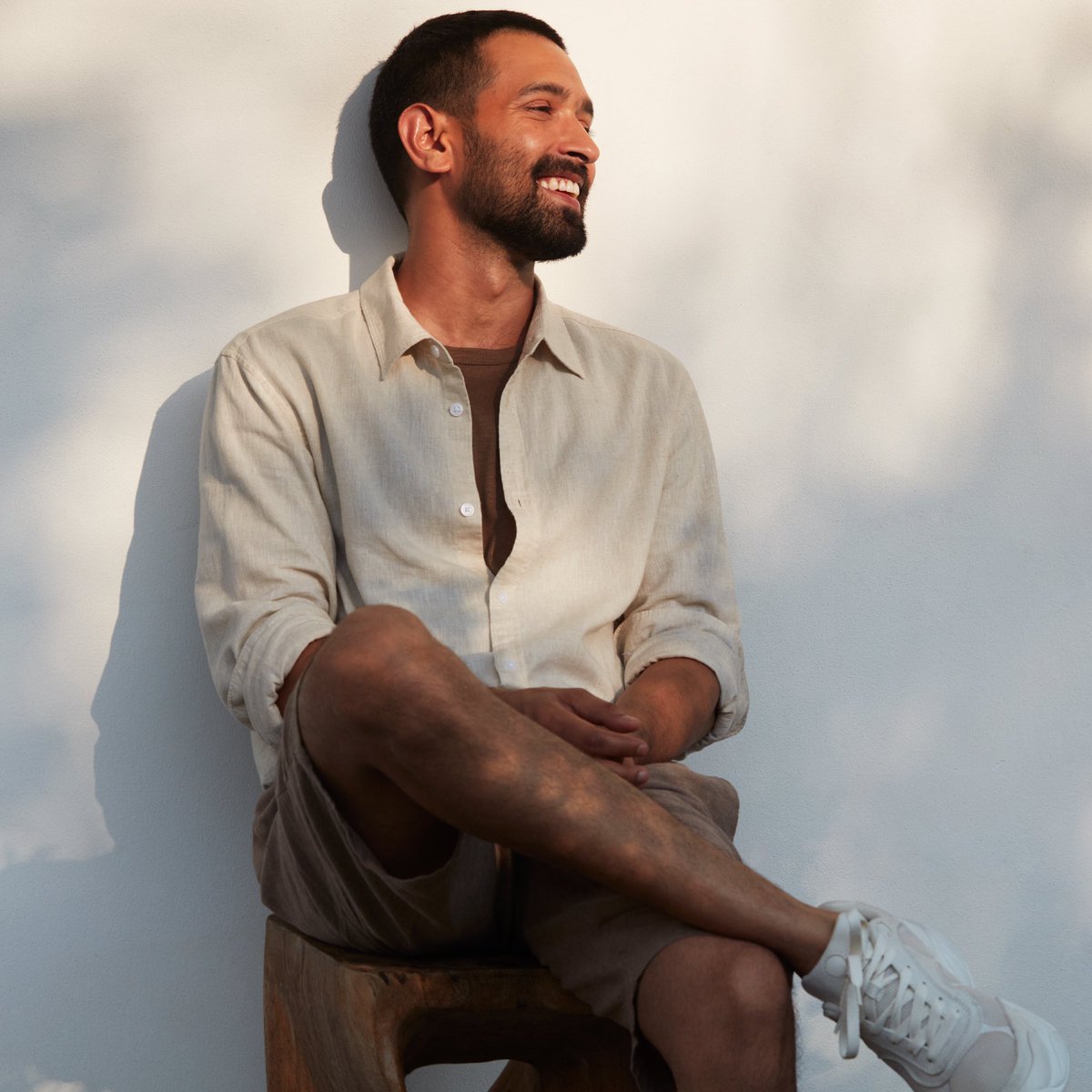 EntourageFilms's tweet photo. This Summer with @hm &amp; @VikrantMassey 

Photographer- ANAI BHARUCHA 

Agency- @22feettribalww

Costume Stylist- AKSHAY TYAGI

Talent- VIKRANT MASSEY

VIKRANT MASSEY’S ENTOURAGE

Manager - SHAHRUKH
Hair Stylist - VINIT SETHI 
Makeup Artist - ROHAN SHELEKE 
Spot Boy - MUKESH KAMTI https://t.co/7DeHzgwiUc