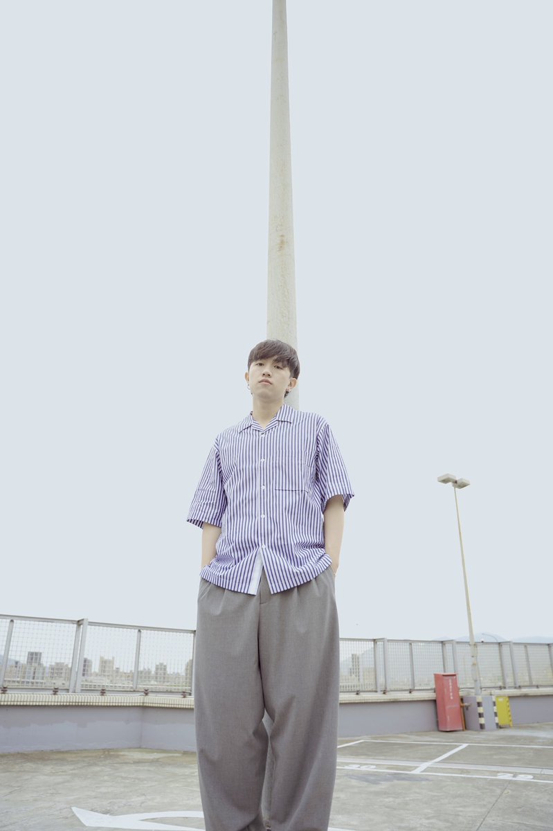 HWAXEONG's tweet photo. my new single #Dreamy is up on all platforms 🤍 https://t.co/q0czl7RUQK https://t.co/tuZcp3u3Dt