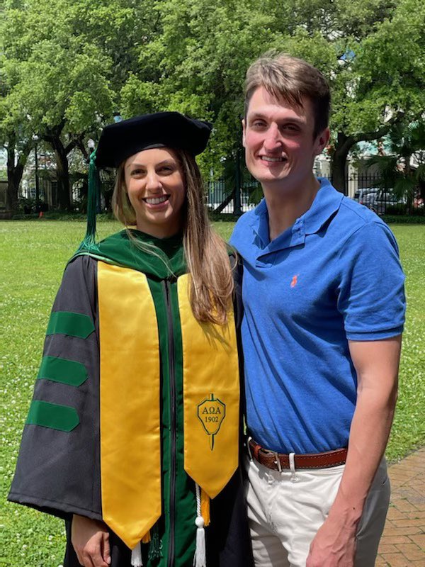 Added some letters to my name yesterday! Huge thanks to our commencement speaker @HHS_ASH for the inspiring speech. Next step- onto @BMCSurgery! I’m so very grateful for all the support I’ve had to get me to this point! #surgtwitter #MedTwitter #ILookLikeASurgeon