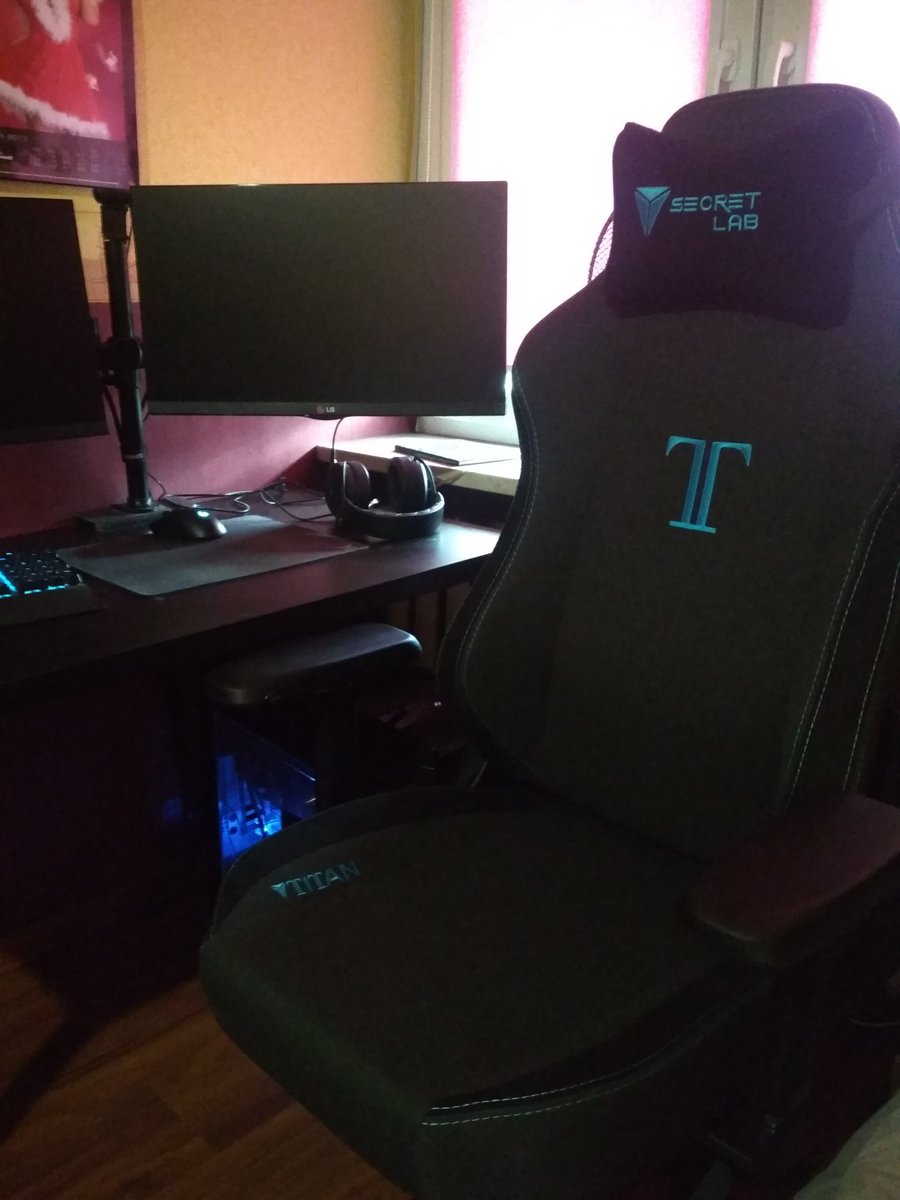 Went for a small upgrade. So far its the best chair I've had #secretlab